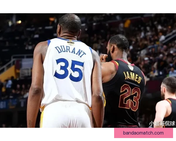 里弗斯盛赞库里颠覆时代地位杜兰特詹姆斯仍主宰联盟格局